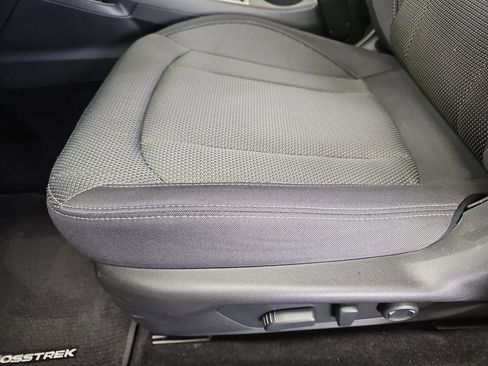 Used 2024 Subaru Crosstrek 2.0i Premium image 28