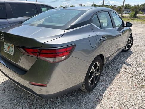 Used 2025 Nissan Sentra SV FWD image 7
