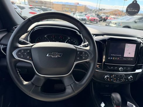 Used 2023 Chevrolet Traverse RS AWD/4WD image 12