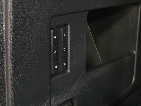 Used 2022 Ford Expedition Platinum image 43