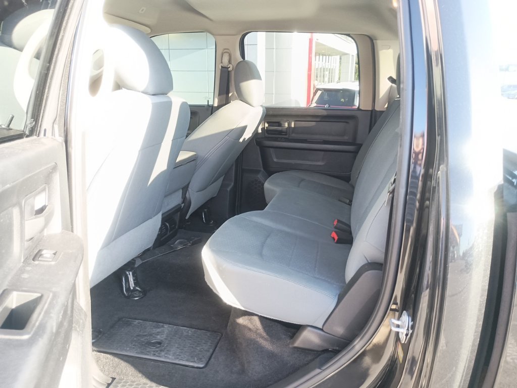 Used 2017 RAM 1500 Express w/ Black Ram 1500 Express Group AWD/4WD image 11