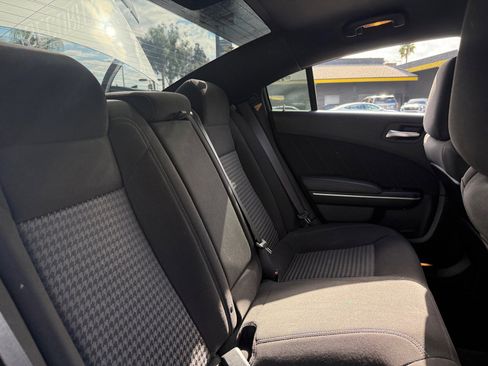 Used 2022 Dodge Charger Scat Pack w/ Driver Convenience Group image 18
