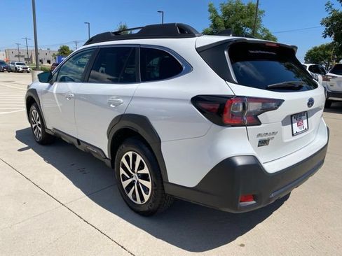 Certified 2025 Subaru Outback Premium AWD/4WD image 3
