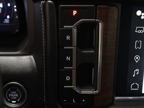 Used 2024 GMC Yukon XL Denali Ultimate image 14