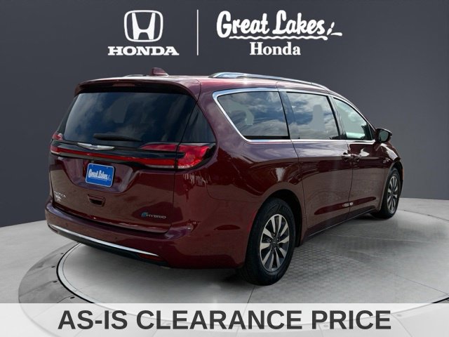 Used 2021 Chrysler Pacifica Touring-L FWD image 6