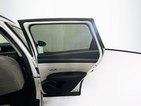 Used 2025 Hyundai Tucson SEL FWD image 30