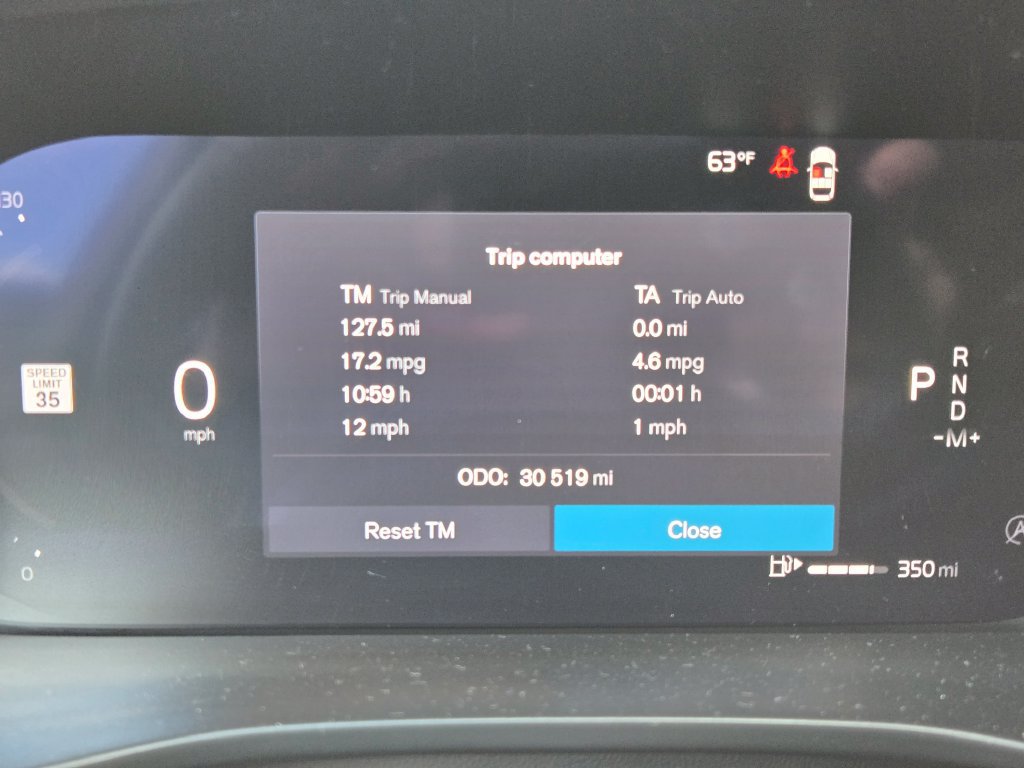 Used 2024 Volvo XC40 B5 Plus w/ Protection Package Premier AWD/4WD image 19