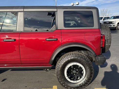 New 2025 Ford Bronco Big Bend w/ Black Diamond Package image 11