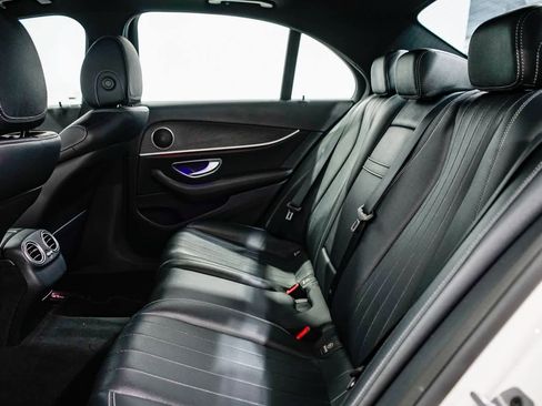 Used 2022 Mercedes-Benz E 350 Sedan image 18