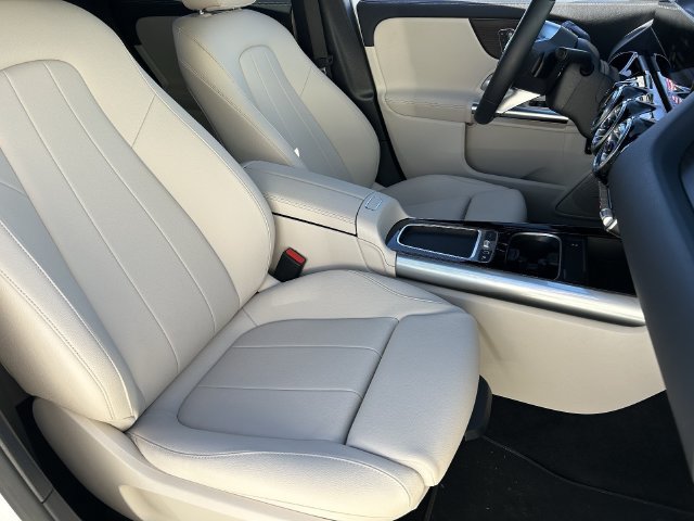Used 2026 Mercedes-Benz GLA 250 4MATIC image 12