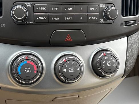 Used 2010 Hyundai Elantra GLS image 14