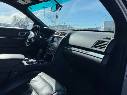 Used 2016 Ford Explorer Limited image 17