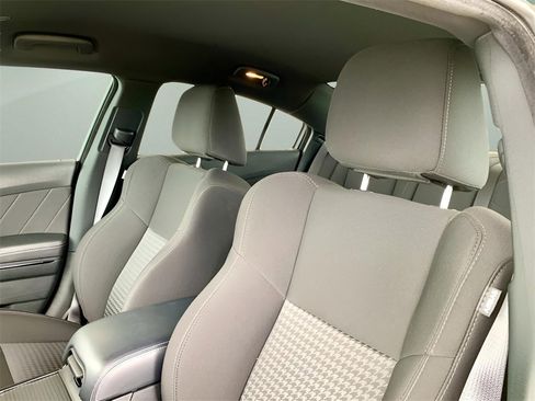 Used 2023 Dodge Charger R/T w/ Blacktop Package image 17