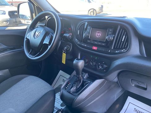 Used 2020 RAM ProMaster City Tradesman image 12