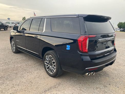 Used 2023 GMC Yukon XL Denali Ultimate AWD/4WD image 10