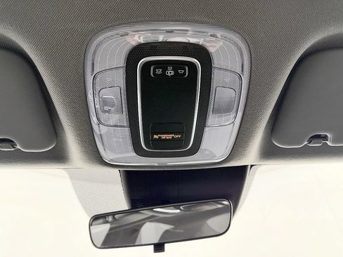 Used 2022 Hyundai Elantra SE FWD image 48