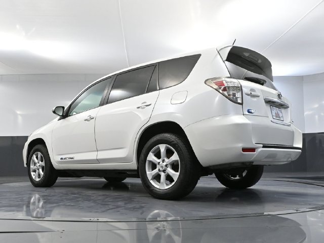 Used 2012 Toyota RAV4 EV FWD image 41