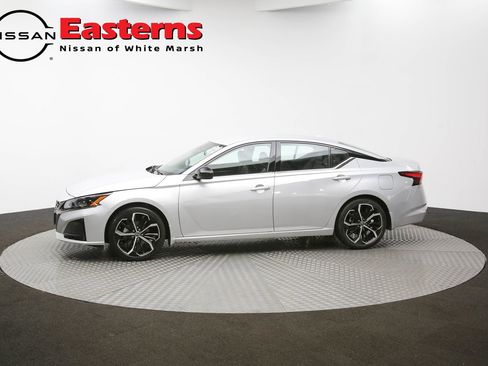Used 2023 Nissan Altima 2.5 SR image 54