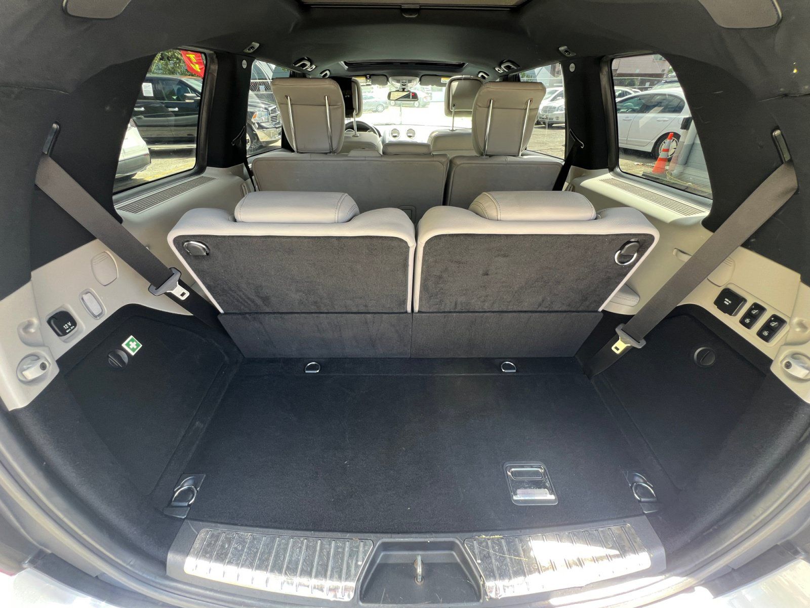 Used 2011 Mercedes-Benz GL 450 4MATIC image 17