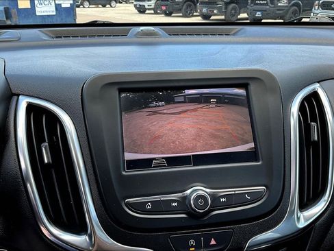 Used 2024 Chevrolet Equinox LT FWD image 15
