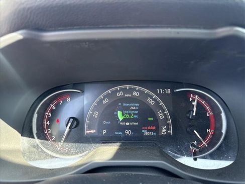 Used 2025 Toyota RAV4 XLE FWD image 10