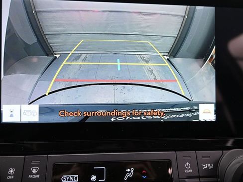 Used 2026 Toyota Grand Highlander XLE image 27