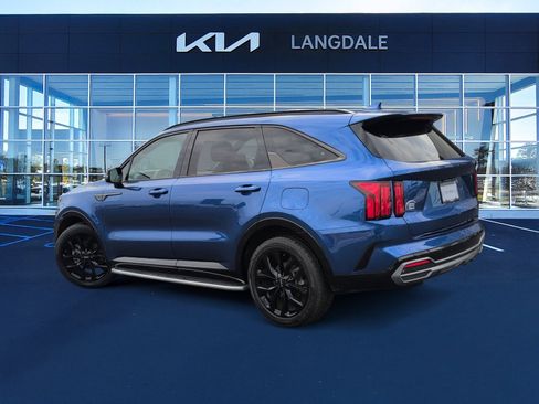 Used 2022 Kia Sorento SX image 9