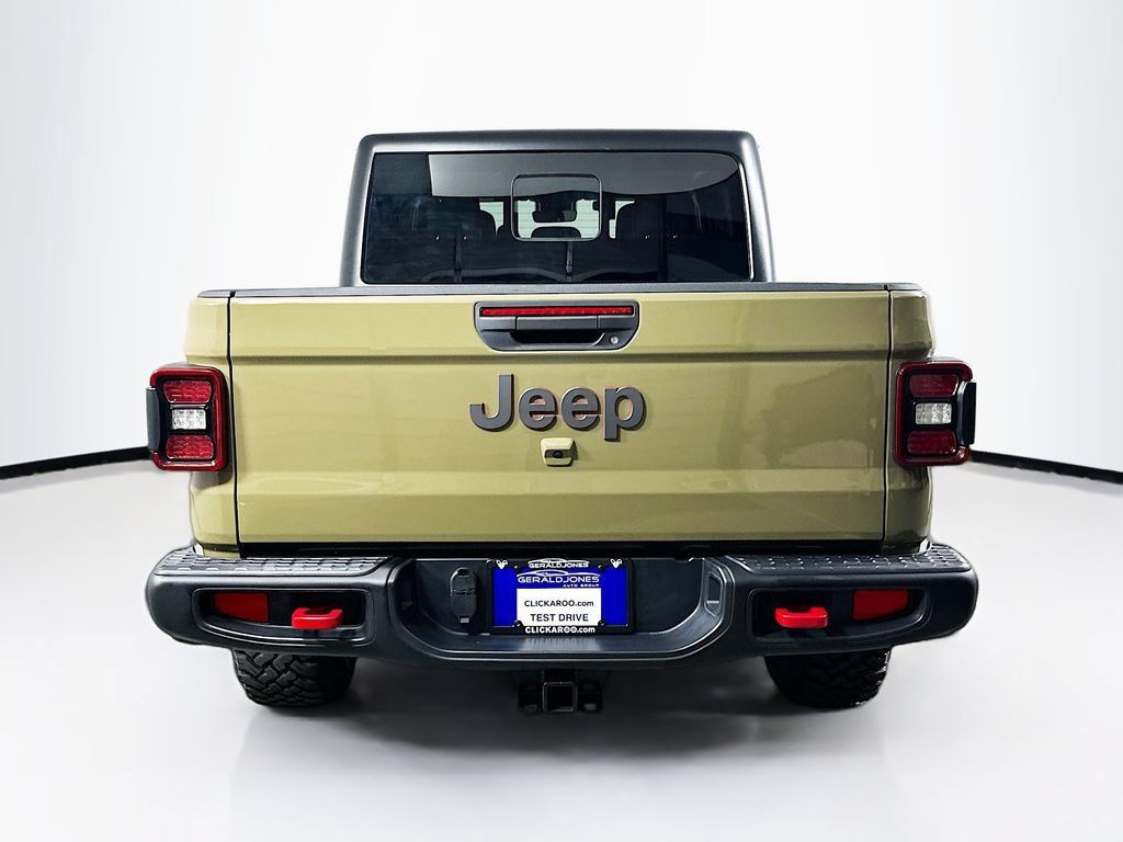 Used 2025 Jeep Gladiator Rubicon w/ Convenience Group AWD/4WD image 15