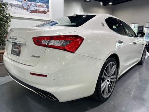 Used 2019 Maserati Ghibli S GranLusso RWD image 27