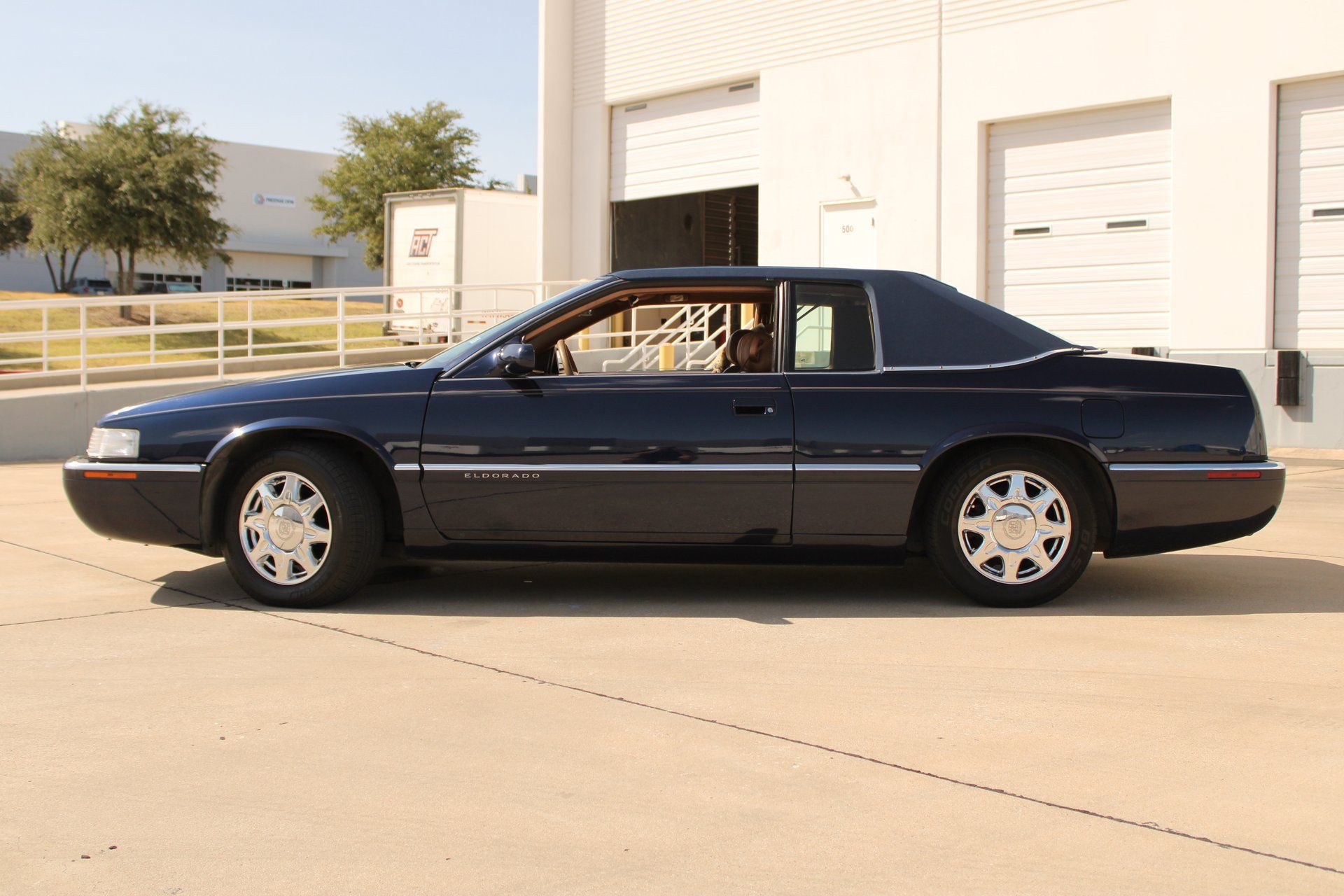 Used 1997 Cadillac Eldorado w/ Leather/Lumbar Pkg FWD image 6