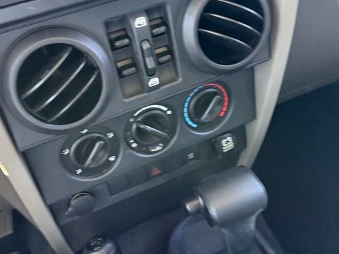 Used 2007 Jeep Wrangler Unlimited Sahara w/ Trailer Tow Group image 25