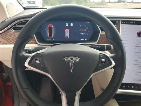 Used 2018 Tesla Model X 100D image 25