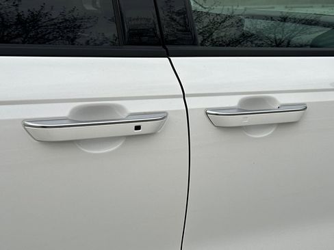 New 2026 Kia Carnival SX Prestige FWD image 10