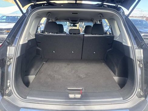 Used 2023 Nissan Rogue SV image 6