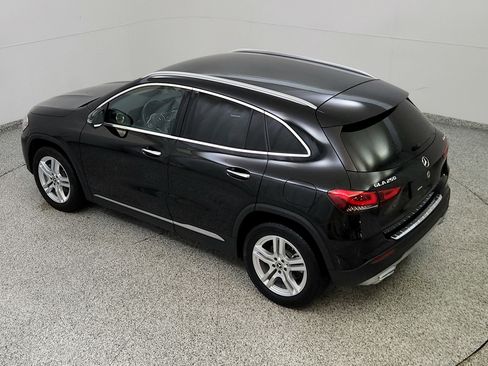 Used 2023 Mercedes-Benz GLA 250 4MATIC w/ Premium Package image 15