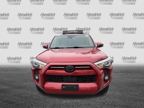 Used 2022 Toyota 4Runner SR5 Premium image 3