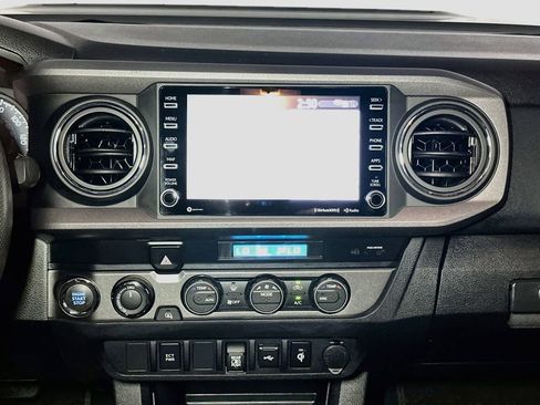 Used 2023 Toyota Tacoma TRD Sport AWD/4WD image 12