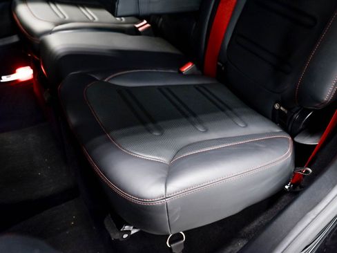 Used 2019 Mercedes-Benz G 550 w/ Exclusive Interior Package image 18