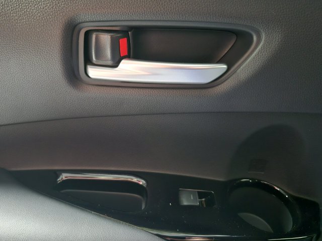 Certified 2025 Toyota Corolla XSE FWD image 31