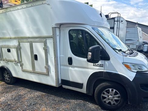 Used 2023 RAM ProMaster 3500 FWD image 2