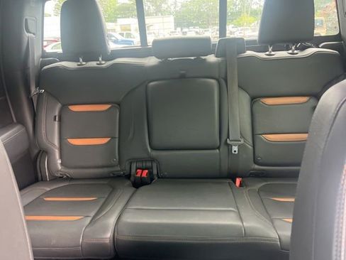 Used 2021 GMC Sierra 1500 AT4 w/ AT4 Premium Package AWD/4WD image 14
