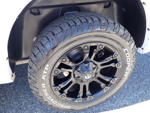 Used 2016 RAM 1500 Laramie w/ Convenience Group AWD/4WD image 8