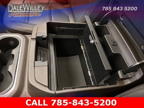 Used 2022 GMC Sierra 3500 Denali w/ Denali Ultimate Package image 26