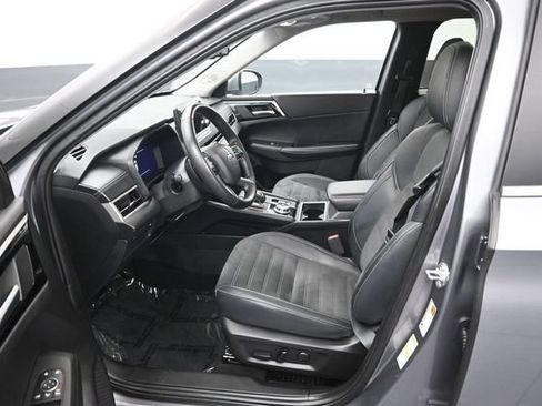 Used 2024 Mitsubishi Outlander SE AWD/4WD image 9