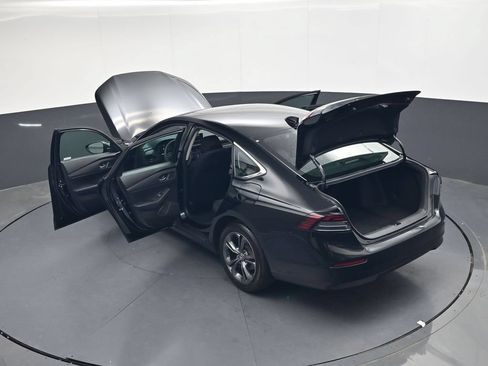 Used 2023 Honda Accord EX image 40