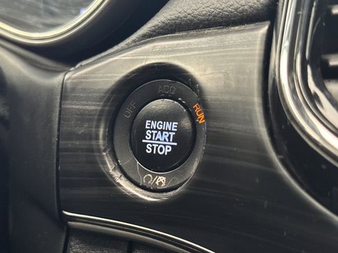 Used 2020 Jeep Grand Cherokee Limited X RWD image 22