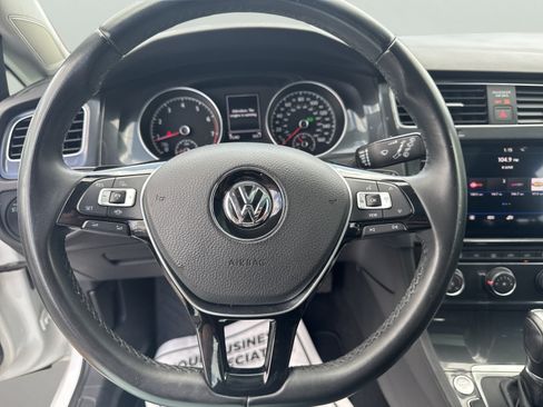 Used 2019 Volkswagen Golf SE FWD image 13