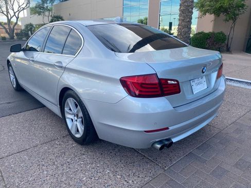Used 2012 BMW 528i xDrive Sedan AWD/4WD image 4