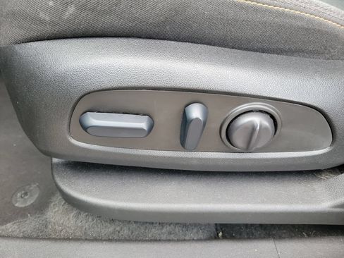 Used 2024 Chevrolet Equinox LT AWD/4WD image 20