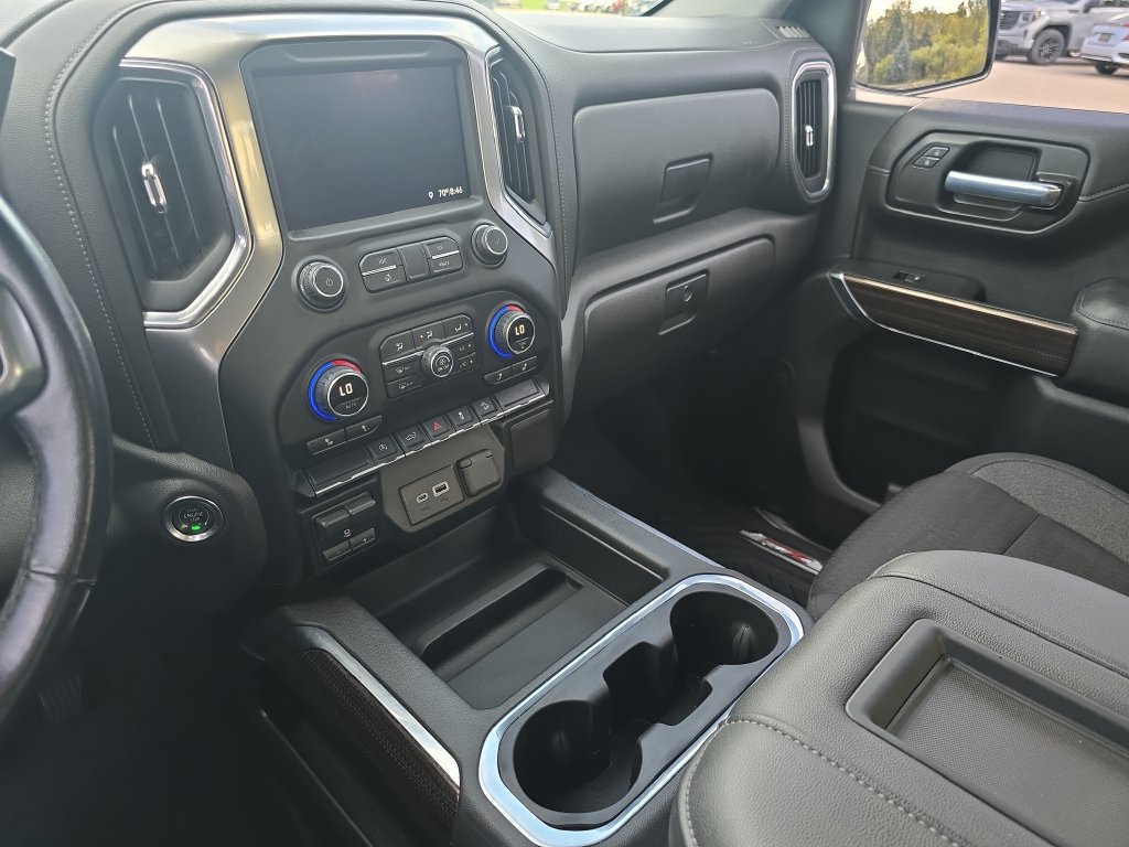 Used 2021 Chevrolet Silverado 1500 LT Trail Boss w/ Bed Protection Package AWD/4WD image 24